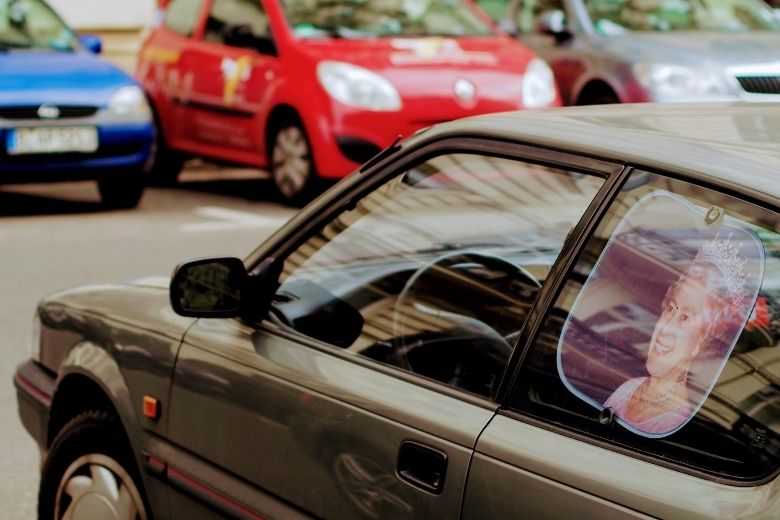 Groot geheim garagedeur