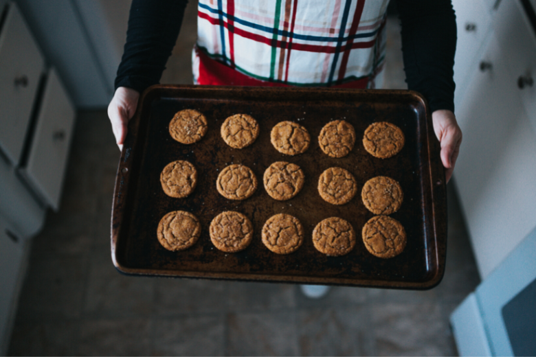 clean baking tray